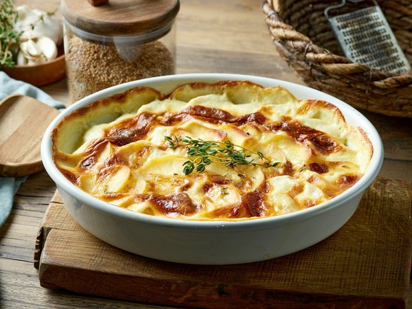 Quelle est la méthode pour réaliser un gratin de pommes de terre au fromage ?